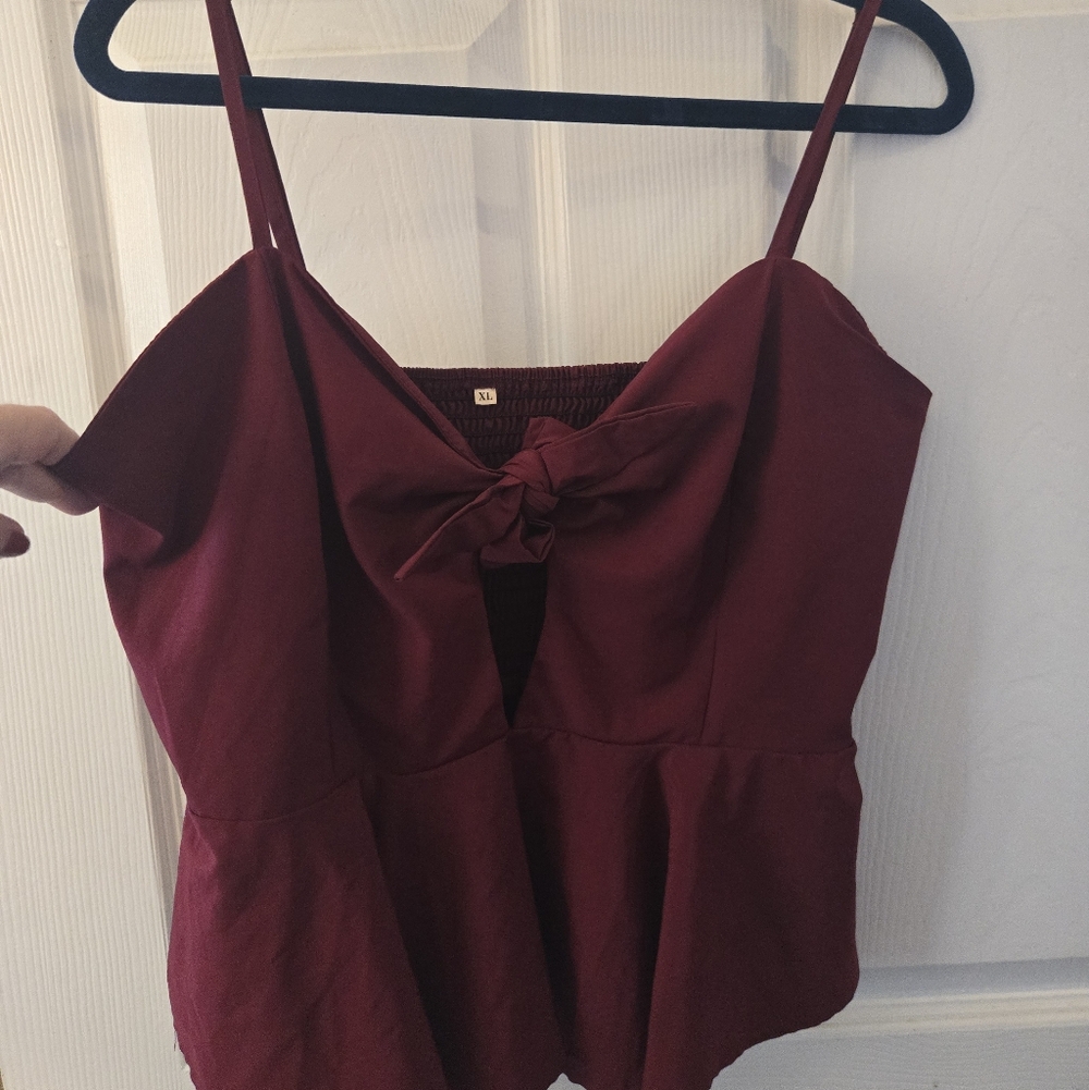 Women's Cropped Spaghetti Strap Top - Picture 4 of 9